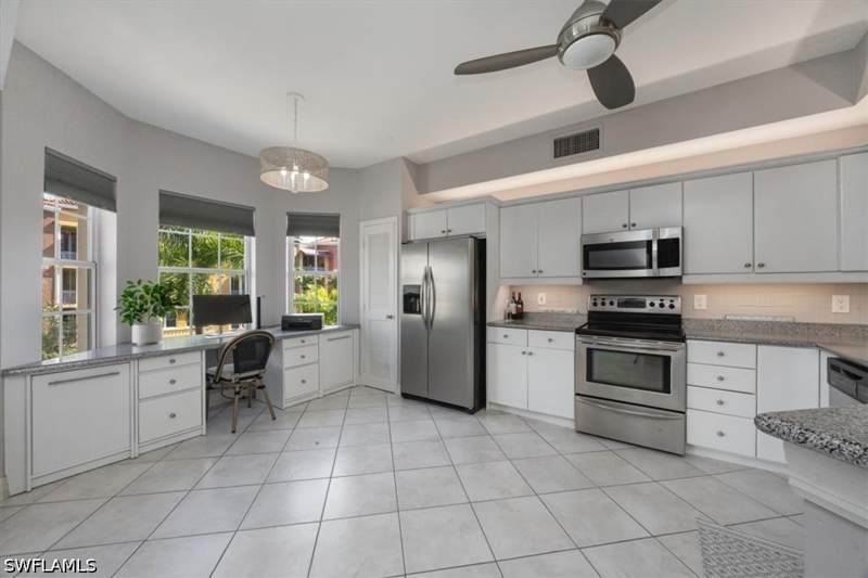 2 bedroom Condominium at 410 Bayfront Pl 2403, Bayfront, Naples — photo 5