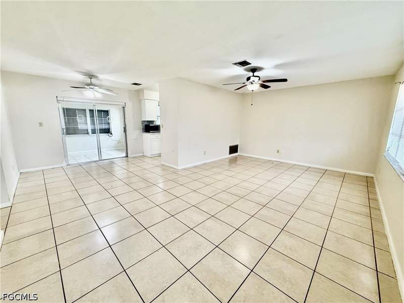 2 bedroom SingleFamilyResidence at 1220 Archdale St, Wedgewood, Lehigh Acres — photo 5