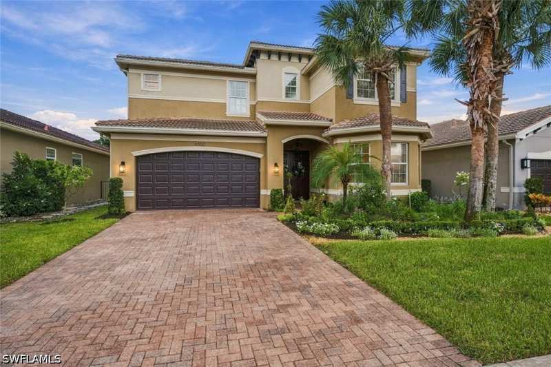 5 bedroom SingleFamilyResidence at 6550 Marbella Dr, Marbella Lakes, Naples — photo 1