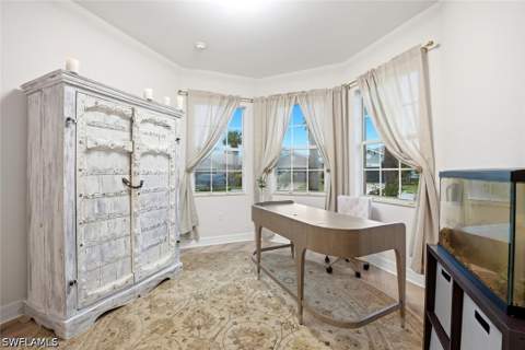 6550 Marbella Dr, Naples FL - photo 10 of 31