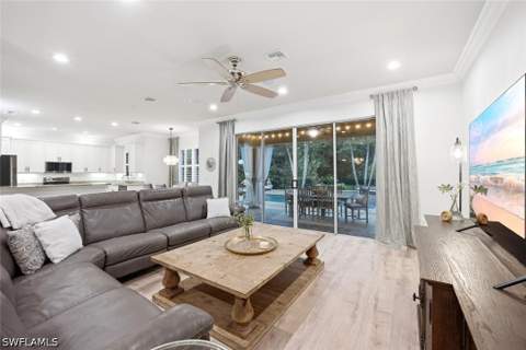 6550 Marbella Dr, Naples FL - photo 6 of 31