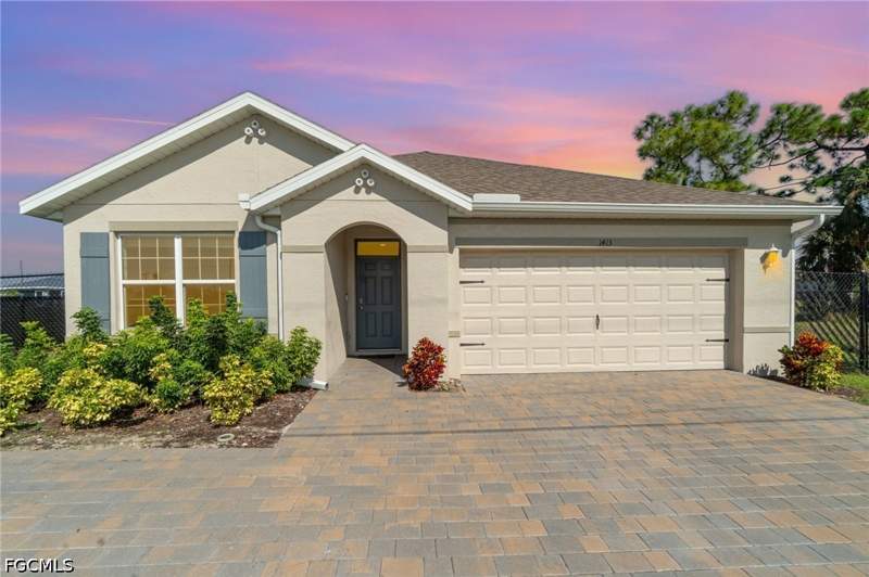 3 bedroom SingleFamilyResidence at 1413 SW Trafalgar Pkwy, Cape Coral, Cape Coral — photo 2