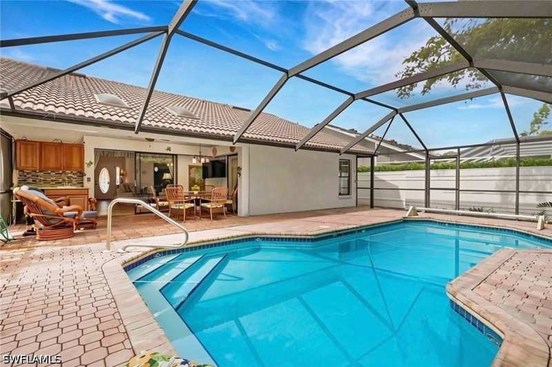 3 bedroom SingleFamilyResidence at 237 Fox Den Cir, Foxmoor, Naples — photo 1