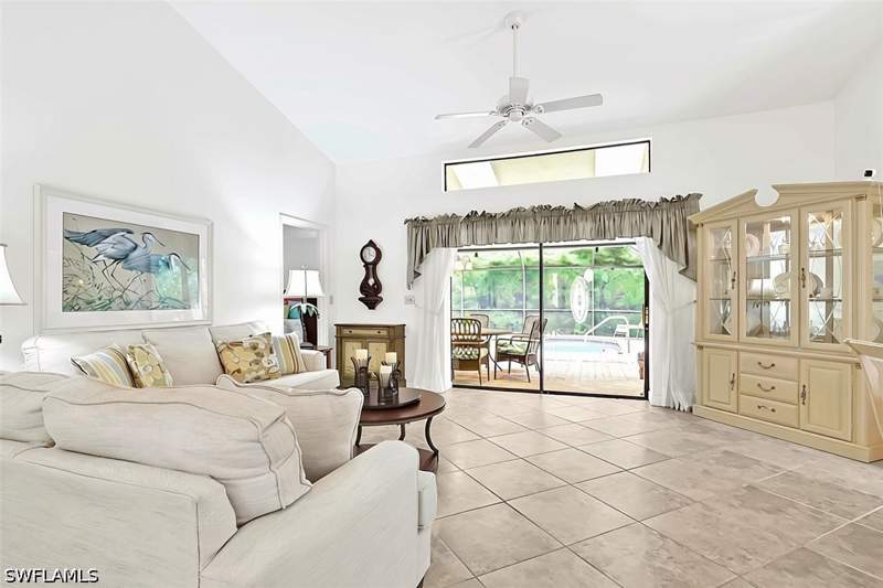 3 bedroom SingleFamilyResidence at 237 Fox Den Cir, Foxmoor, Naples — photo 5