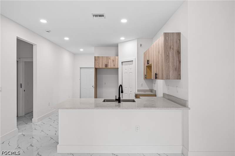 3 bedroom SingleFamilyResidence at 3209 74th St W, Lehigh Acres, Lehigh Acres — photo 3