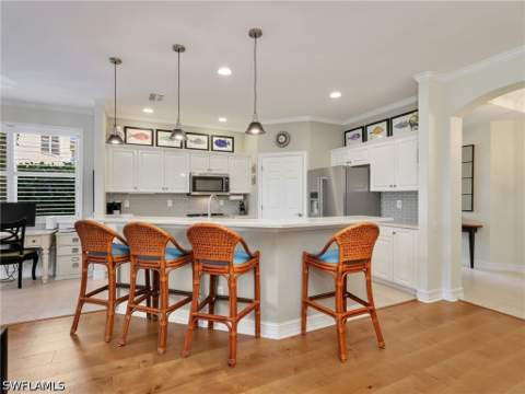 882 Carrick Bend Cir 102, Naples FL - photo 11 of 37