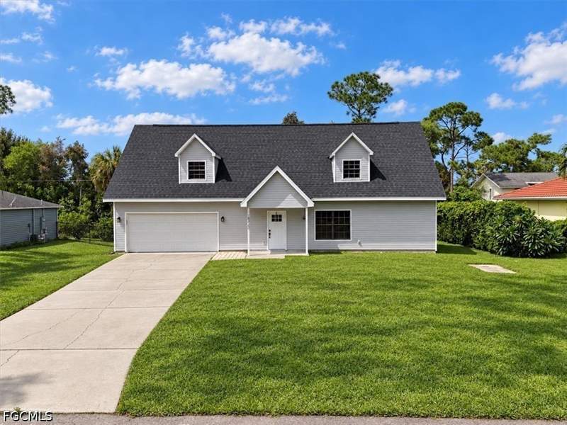 3 bedroom SingleFamilyResidence at 18422 Huckleberry Rd, San Carlos Park, Fort Myers — photo 2