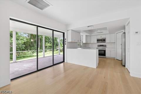 18422 Huckleberry Rd, Fort Myers FL - photo 9 of 45