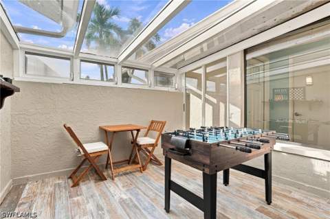 323 Washington Ct, Fort Myers Beach FL - photo 13 of 37