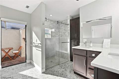 323 Washington Ct, Fort Myers Beach FL - photo 15 of 37