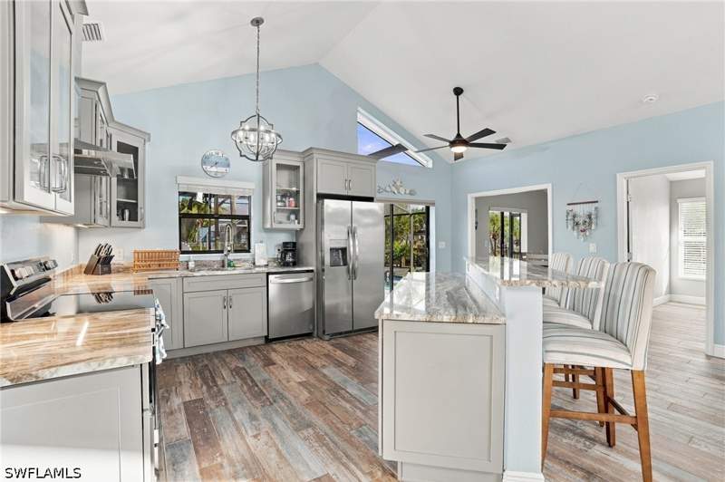 3 bedroom SingleFamilyResidence at 323 Washington Ct, Shell Mound Park, Fort Myers Beach — photo 5