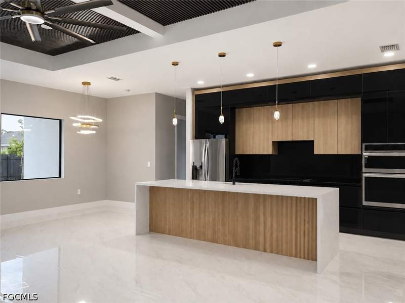 4 bedroom SingleFamilyResidence at 304 NW 1st Ter, Cape Coral, Cape Coral — photo 4