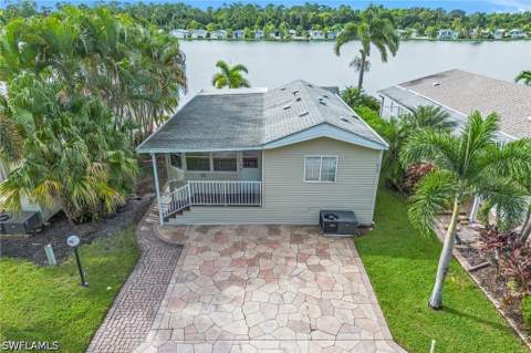 2105 Crystal Lake Dr, Naples FL - photo 7 of 43