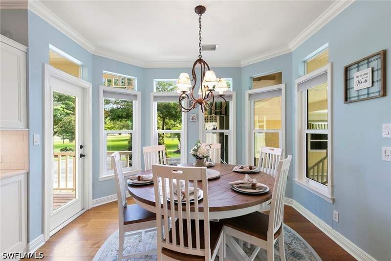 5 bedroom SingleFamilyResidence at 6460 Hidden Oaks Ln, Oakes Estates, Naples — photo 4