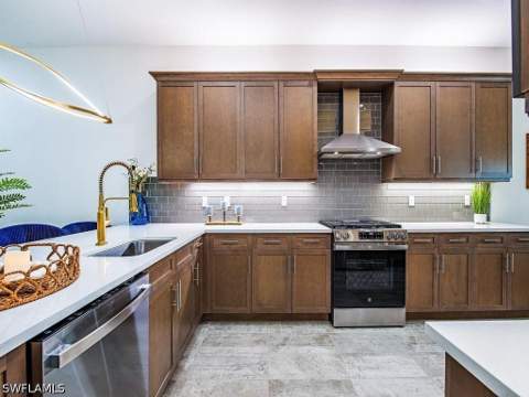 4446 Crimson Ave, Naples FL - photo 12 of 47