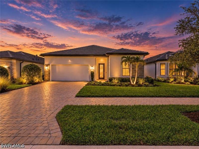 3 bedroom SingleFamilyResidence at 1949 Fresno Ave, Terreno At Valencia, Naples — photo 2