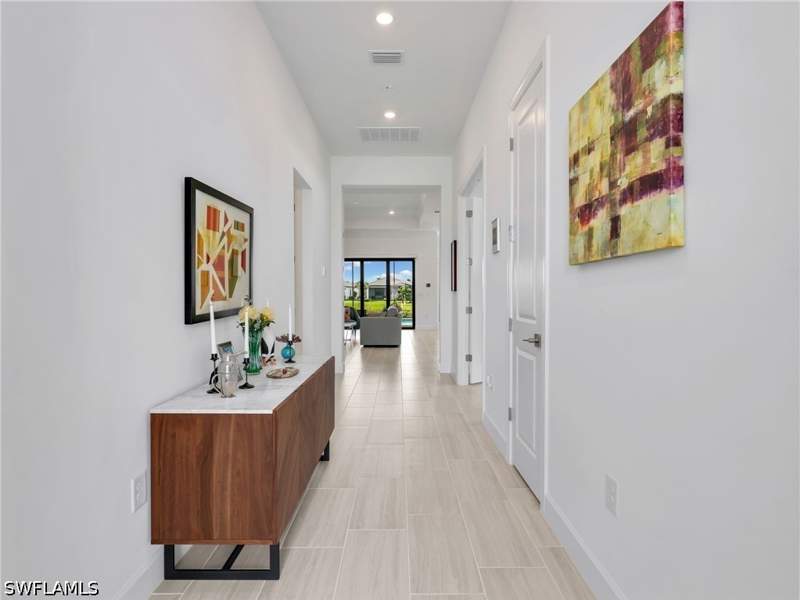 3 bedroom SingleFamilyResidence at 1949 Fresno Ave, Terreno At Valencia, Naples — photo 4
