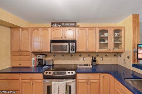 9395 Pennsylvania Ave 3, Bonita Springs FL - photo 6 of 43