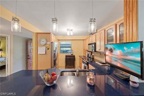 9395 Pennsylvania Ave 3, Bonita Springs FL - photo 7 of 43