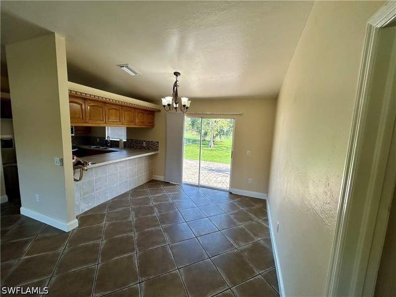 3 bedroom SingleFamilyResidence at 2430 Golden Gate Blvd E, Golden Gate Estates, Naples — photo 5