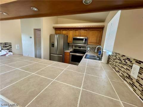2430 Golden Gate Blvd E, Naples FL - photo 9 of 30