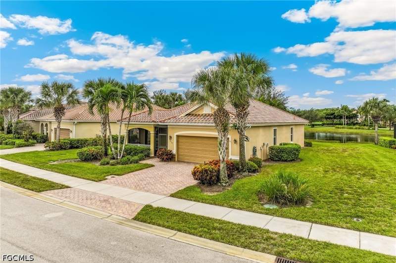 3 bedroom SingleFamilyResidence at 12132 Corcoran Pl, Somerset, Fort Myers — photo 3