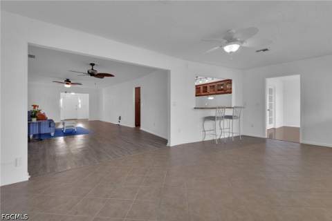 1381 N Brandywine Cir, Fort Myers FL - photo 12 of 41