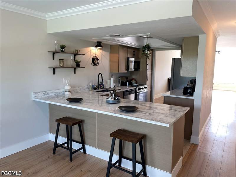 2 bedroom Condominium at 4417 Country Club Blvd B7, Manatee Bay Condo, Cape Coral — photo 5