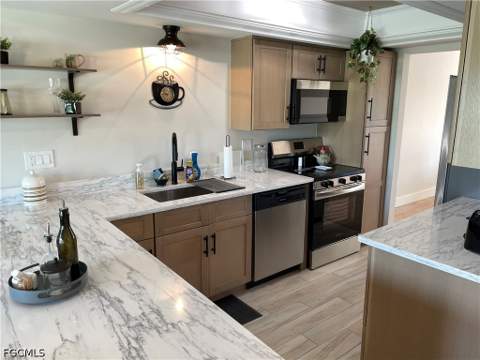4417 Country Club Blvd B7, Cape Coral FL - photo 7 of 18