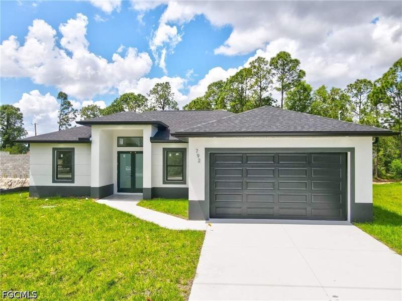 3 bedroom SingleFamilyResidence at 792 Bell Blvd S, Lehigh Acres, Lehigh Acres — photo 2