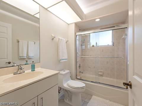 179 Palmetto Dunes Cir, Naples FL - photo 11 of 13