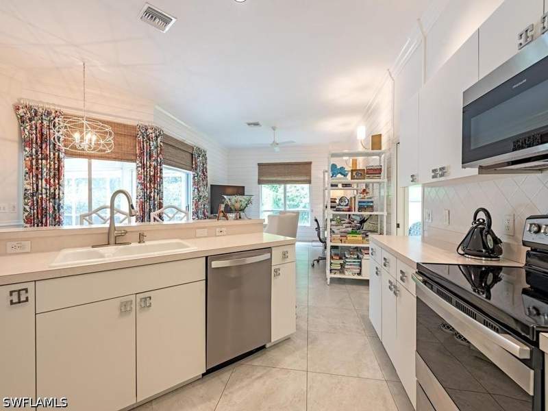 3 bedroom SingleFamilyResidence at 179 Palmetto Dunes Cir, Palmetto Dunes, Naples — photo 5