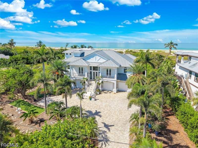 4 bedroom SingleFamilyResidence at 4725 Rue Belle Mer, Chateaux Sur Mer Unrec, Sanibel — photo 1