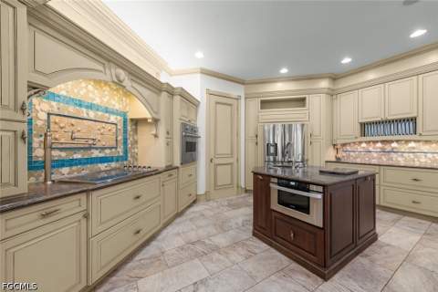 4725 Rue Belle Mer, Sanibel FL - photo 7 of 42
