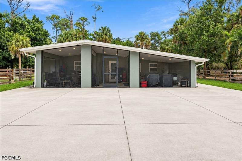 3 bedroom SingleFamilyResidence at 17671 Palm Creek Dr, North Fort Myers, North Fort Myers — photo 3