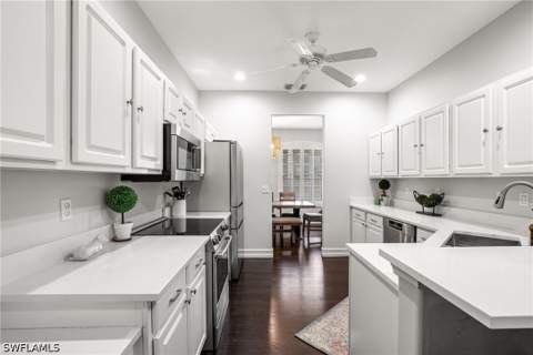 2210 Arielle Dr 1108, Naples FL - photo 11 of 38