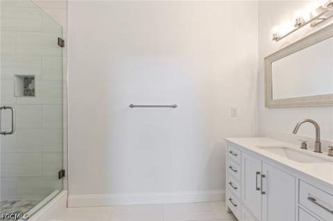 15401 Bellamar Cir 621, Fort Myers FL - photo 10 of 18