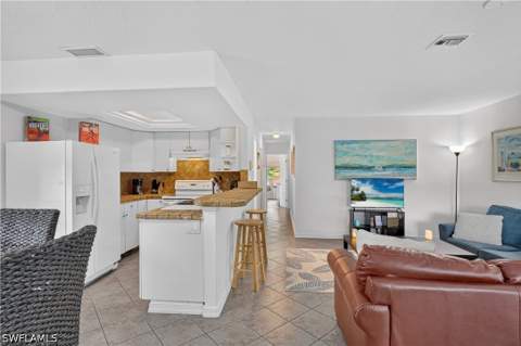 3177 Woodside Ave, Naples FL - photo 12 of 49