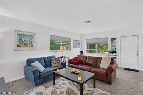 3177 Woodside Ave, Naples FL - photo 6 of 49