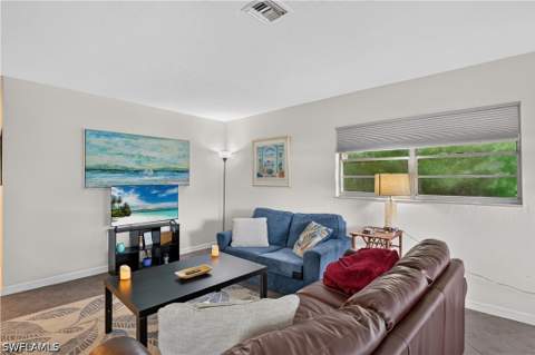 3177 Woodside Ave, Naples FL - photo 7 of 49