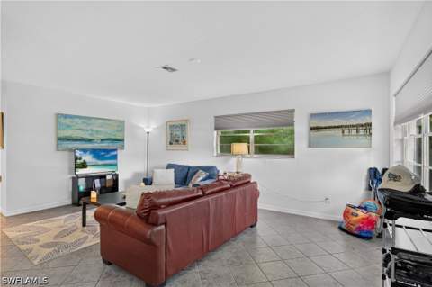 3177 Woodside Ave, Naples FL - photo 8 of 49