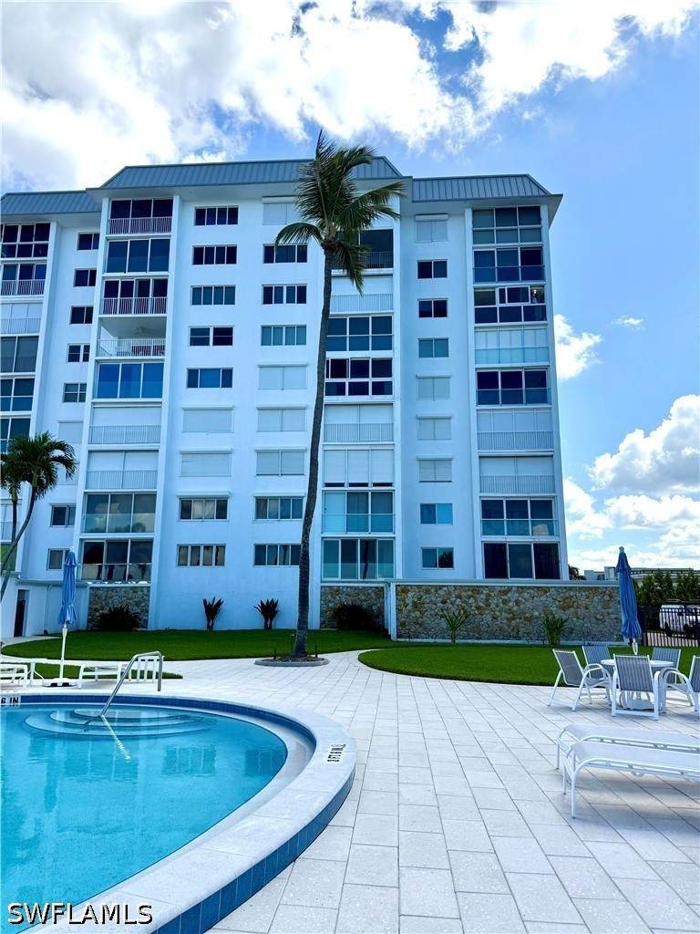 3 bedroom Condominium at 1717 Gulf Shore Blvd N 101, Embassy Club, Naples — photo 2
