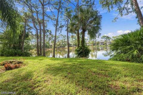 1240 Sarah Jean Cir 205, Naples FL - photo 18 of 22