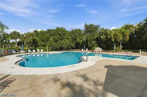 1240 Sarah Jean Cir 205, Naples FL - photo 19 of 22