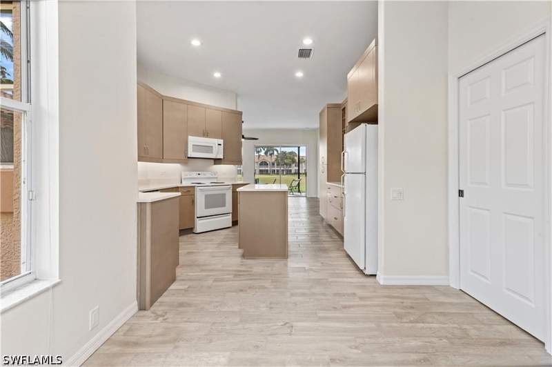 2 bedroom SingleFamilyResidence at 16360 Willowcrest Way, Lexington Country Club, Fort Myers — photo 5