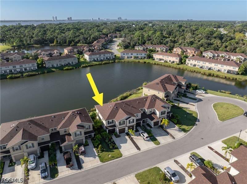 3 bedroom Townhouse at 15011 Caspian Tern Ct 101, Bayshore Commons, North Fort Myers — photo 2
