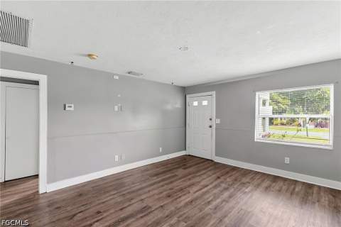 1718 Sunset Pl, Fort Myers FL - photo 6 of 27