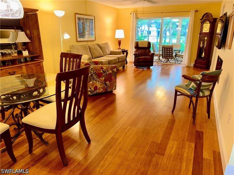 2 bedroom Condominium at 200 Valley Stream Dr 4B, Valley Stream Court, Naples — photo 5