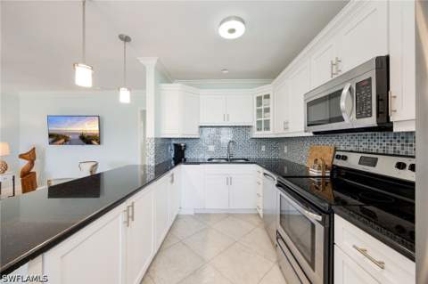 421 12th Ave S A11, Naples FL - photo 8 of 25