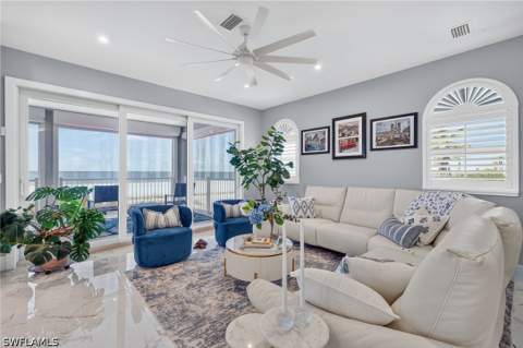 61 Mango St, Fort Myers Beach FL - photo 6 of 50